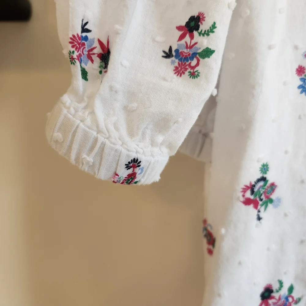 LOFT Womens Size Medium White Blouse with Floral Embroidery And Split Vee Neck